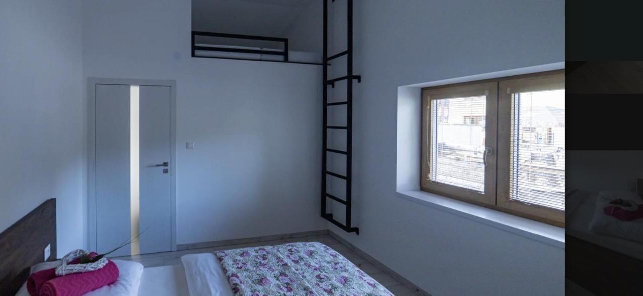 Penzion Tera U Zamku Cervena Lhota Pluhuv Zdar Exteriér fotografie